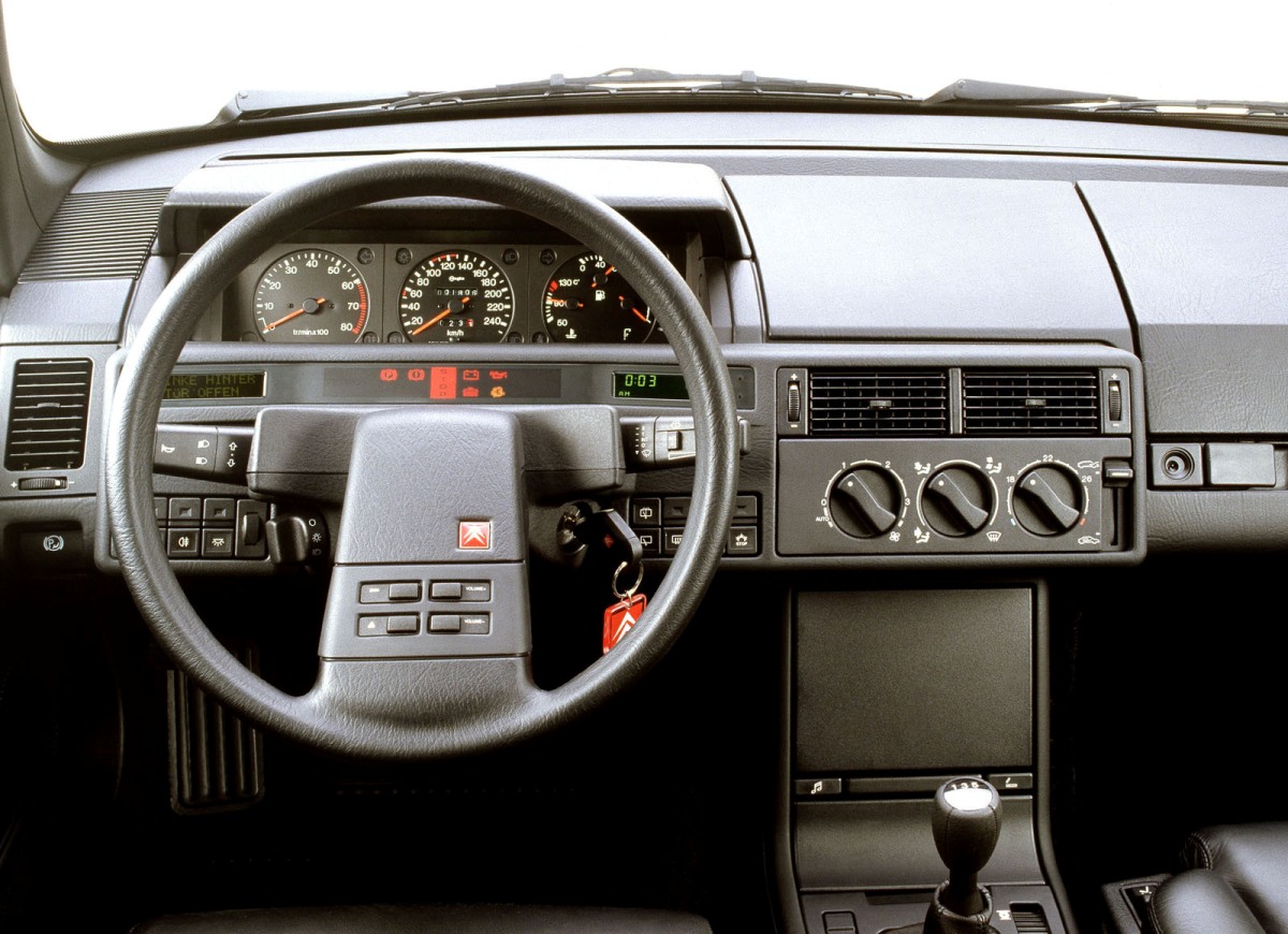 decimotercera ventanilla Citroen XM