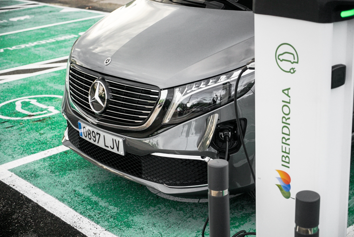 Prueba Mercedes EQV 300