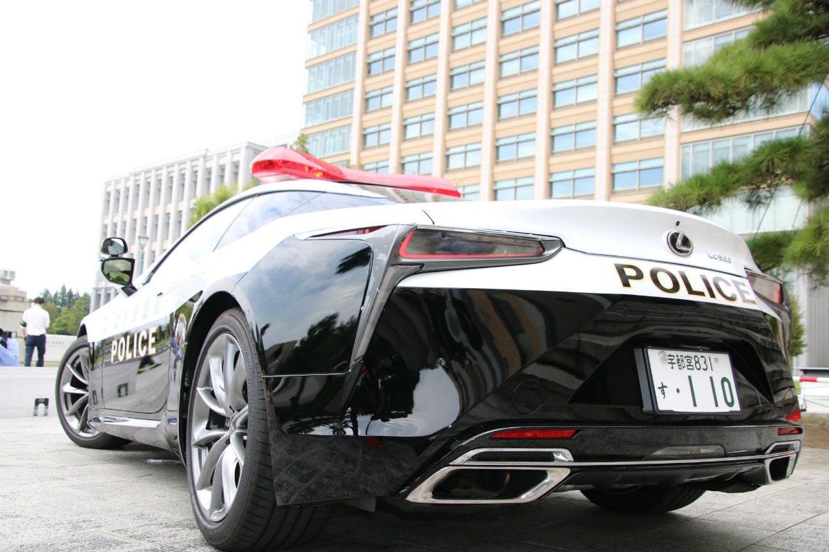 Lexus LC 500 policía japonesa