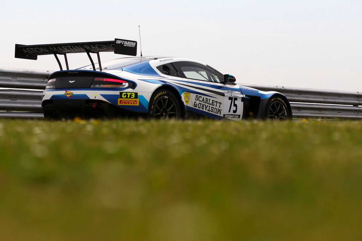 venta coleccion tres aston martin vantage competicion