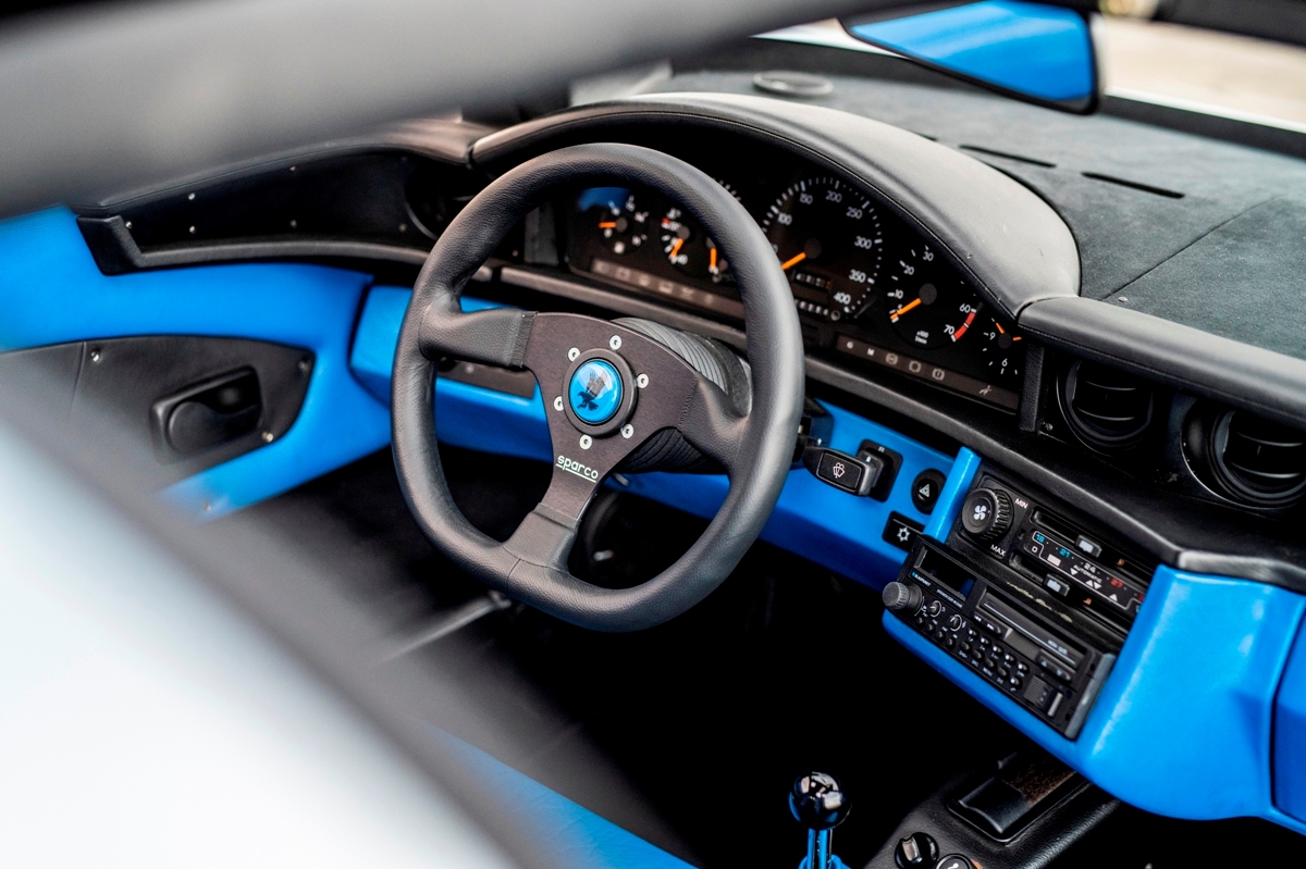 Isdera Commendatore 112i 1993