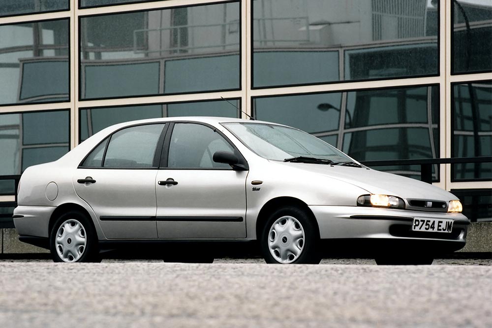 nombres de coches más graciosos