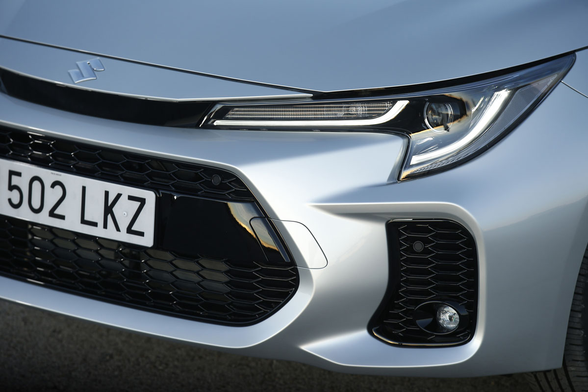 paragolpes del Suzuki Swace