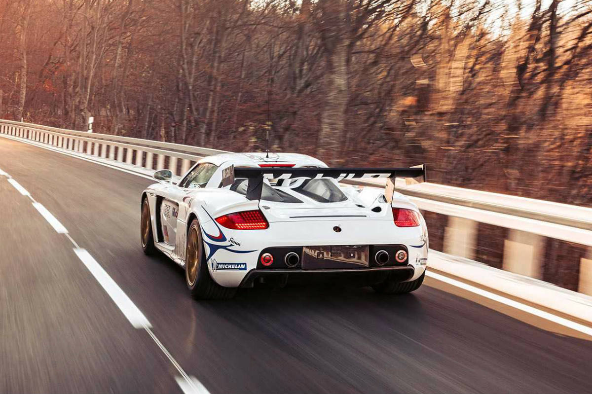 Porsche Carrera GT-R