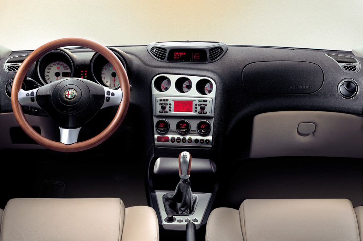 Alfa Romeo 156 historia interior