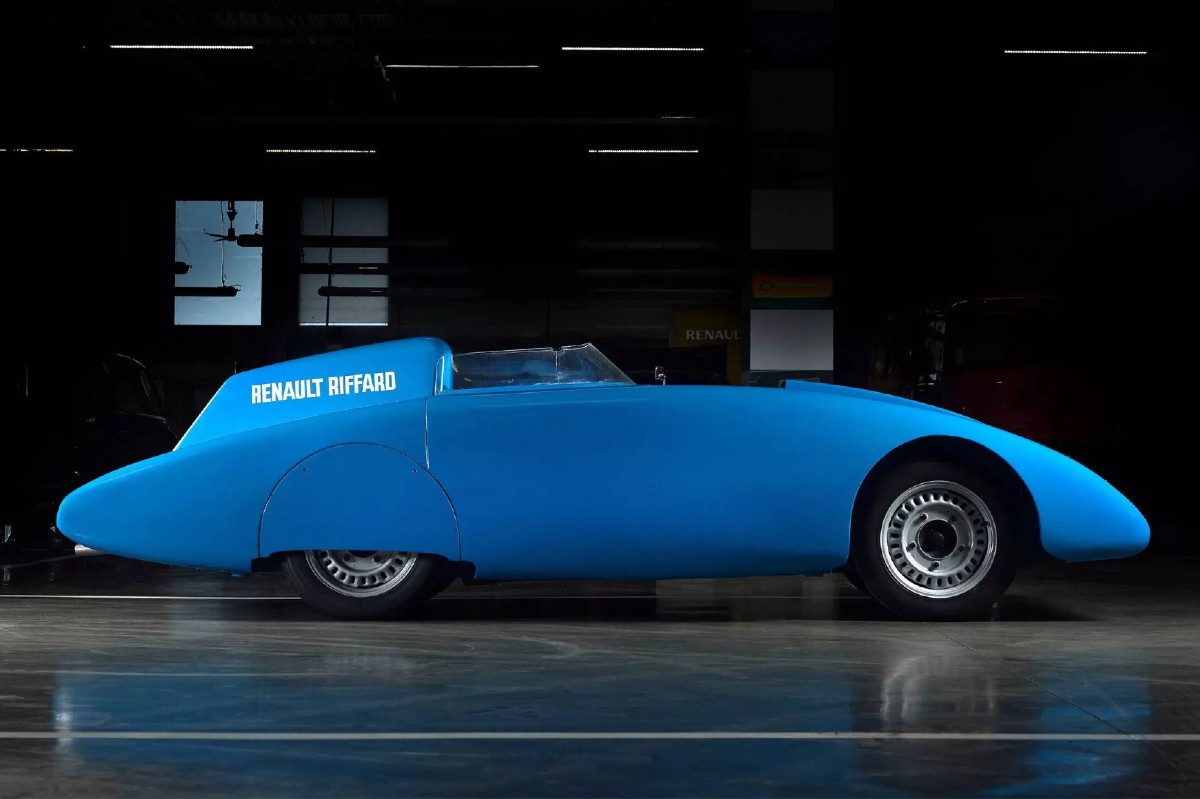 Renault-Riffard Tank lateral