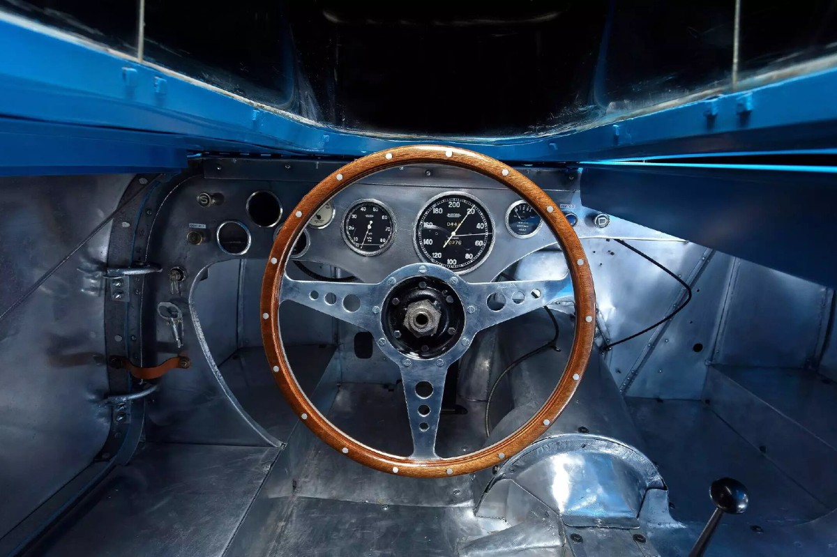 Renault-Riffard Tank interior