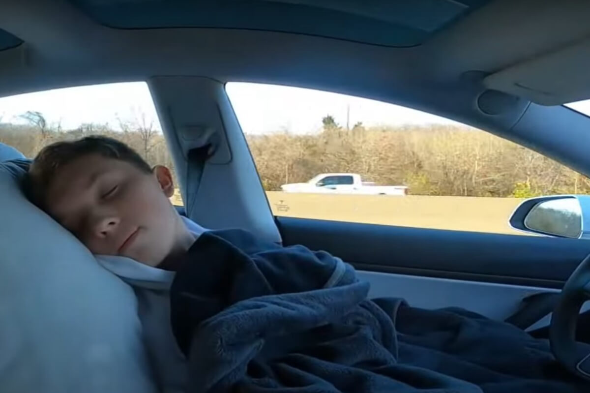 Dormir en Tesla Model 3