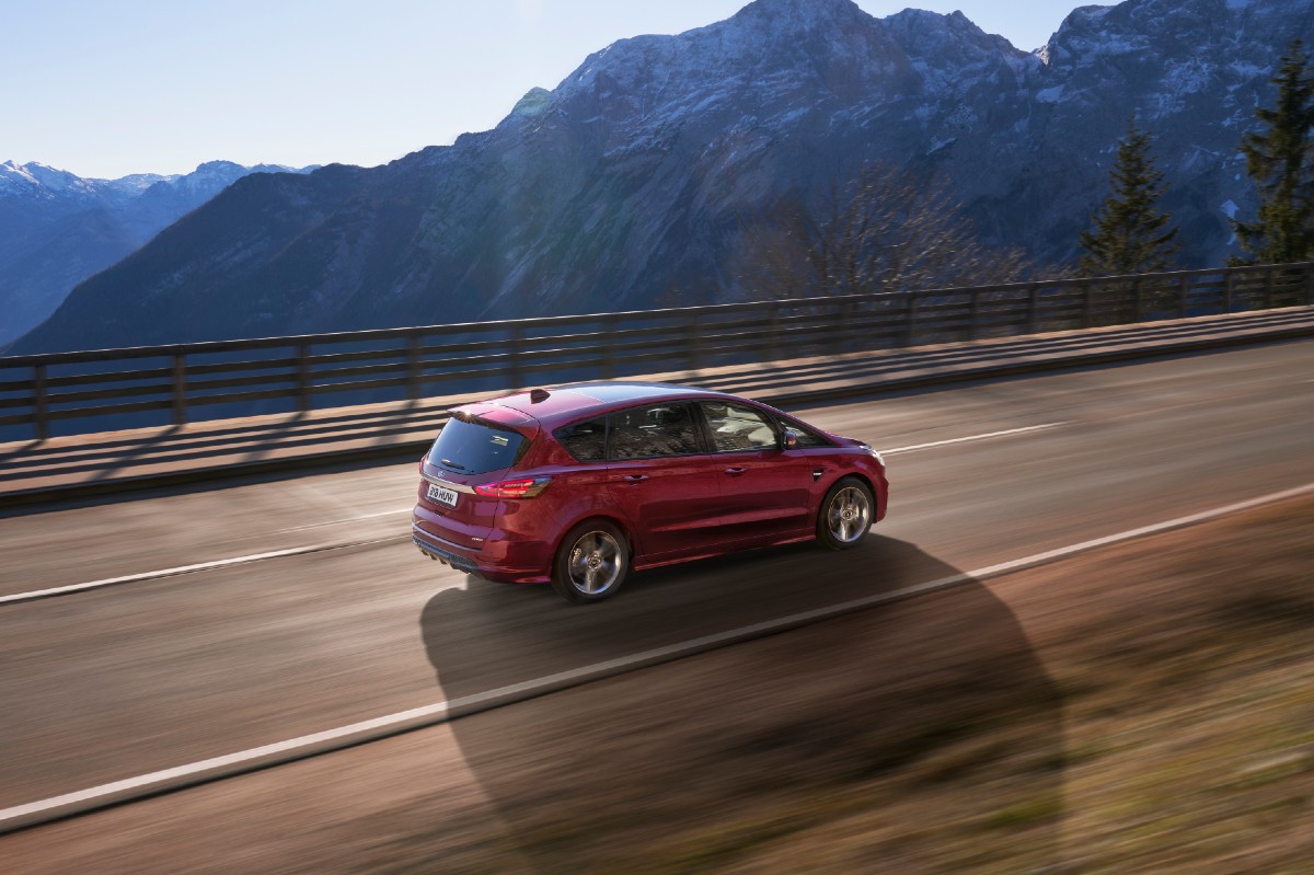 Ford S-Max Hybrid 2021 lateral