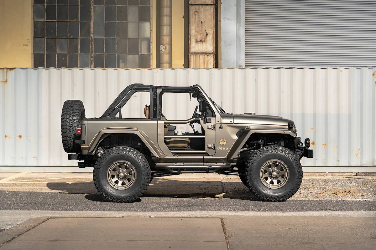 Jeep Wrangler Quadratec lateral