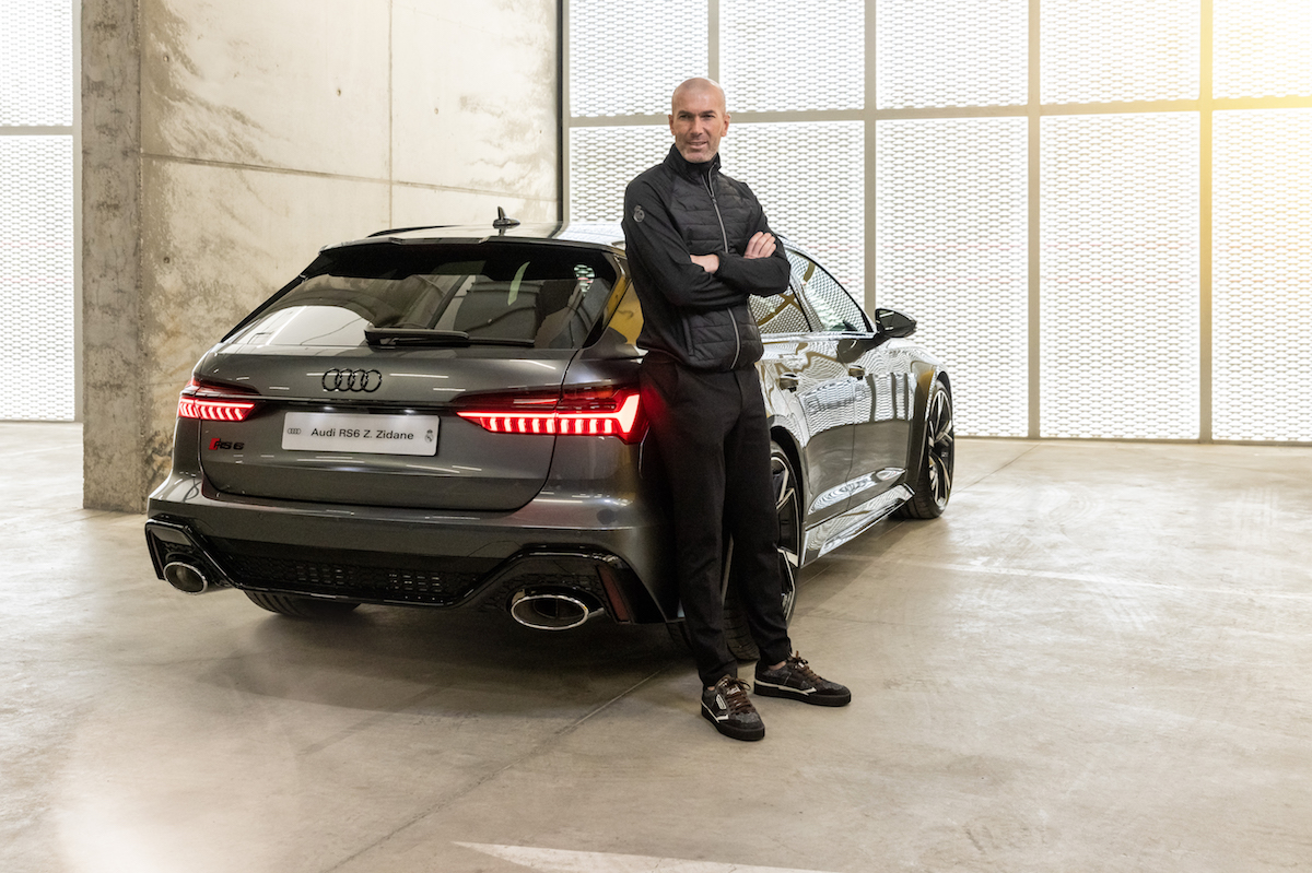 Jugadores Real Madrid C.F. reciben sus nuevos Audi