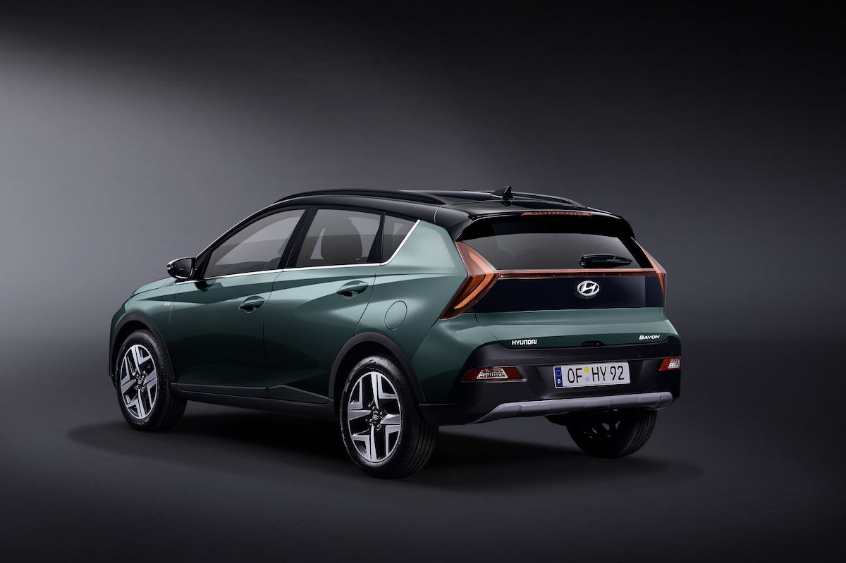 Hyundai Bayon 2021 3/4 trasera