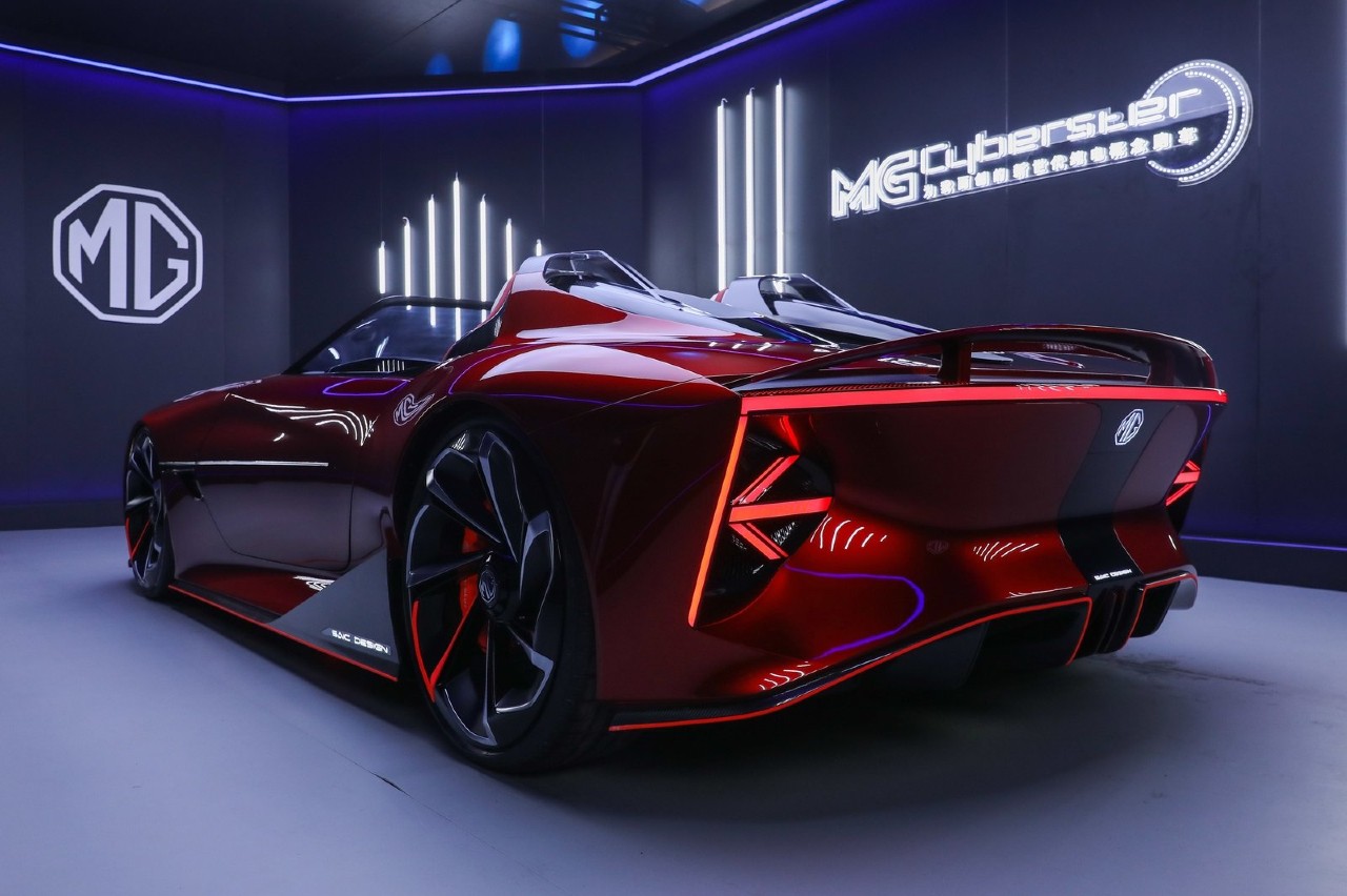 MG Cyberster Concept Car 3/4 trasera