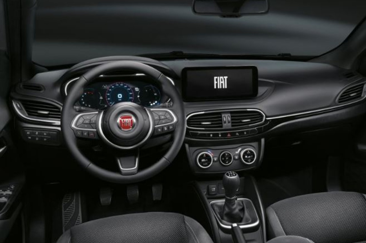 Fiat Tipo City Sport interior