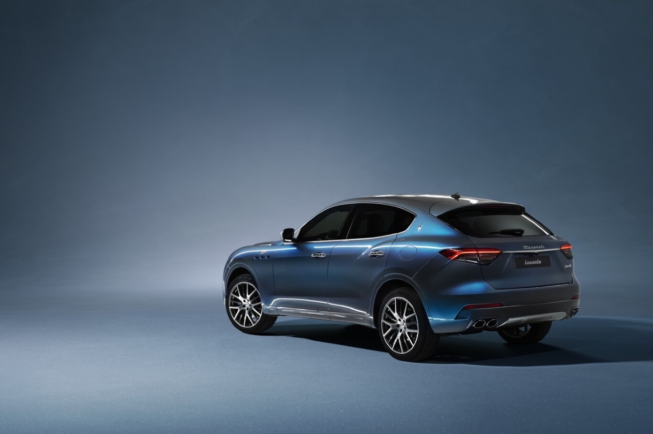 Maserati Levante Hybrid 3/4 trasera