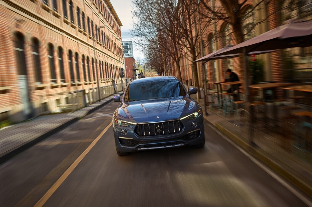 Maserati Levante Hybrid frontal