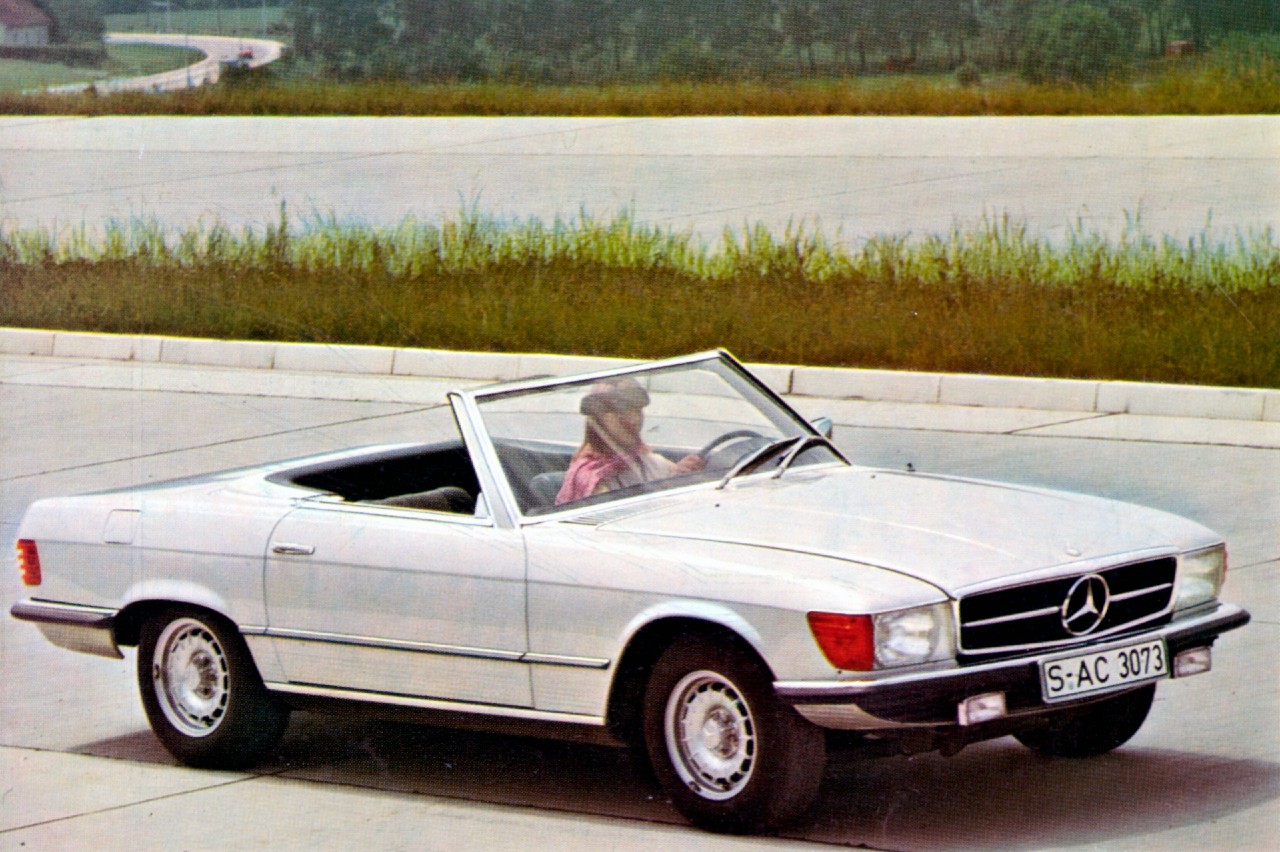 Mercedes-Benz SL R107 50 cumpleaños 3/4 delantera