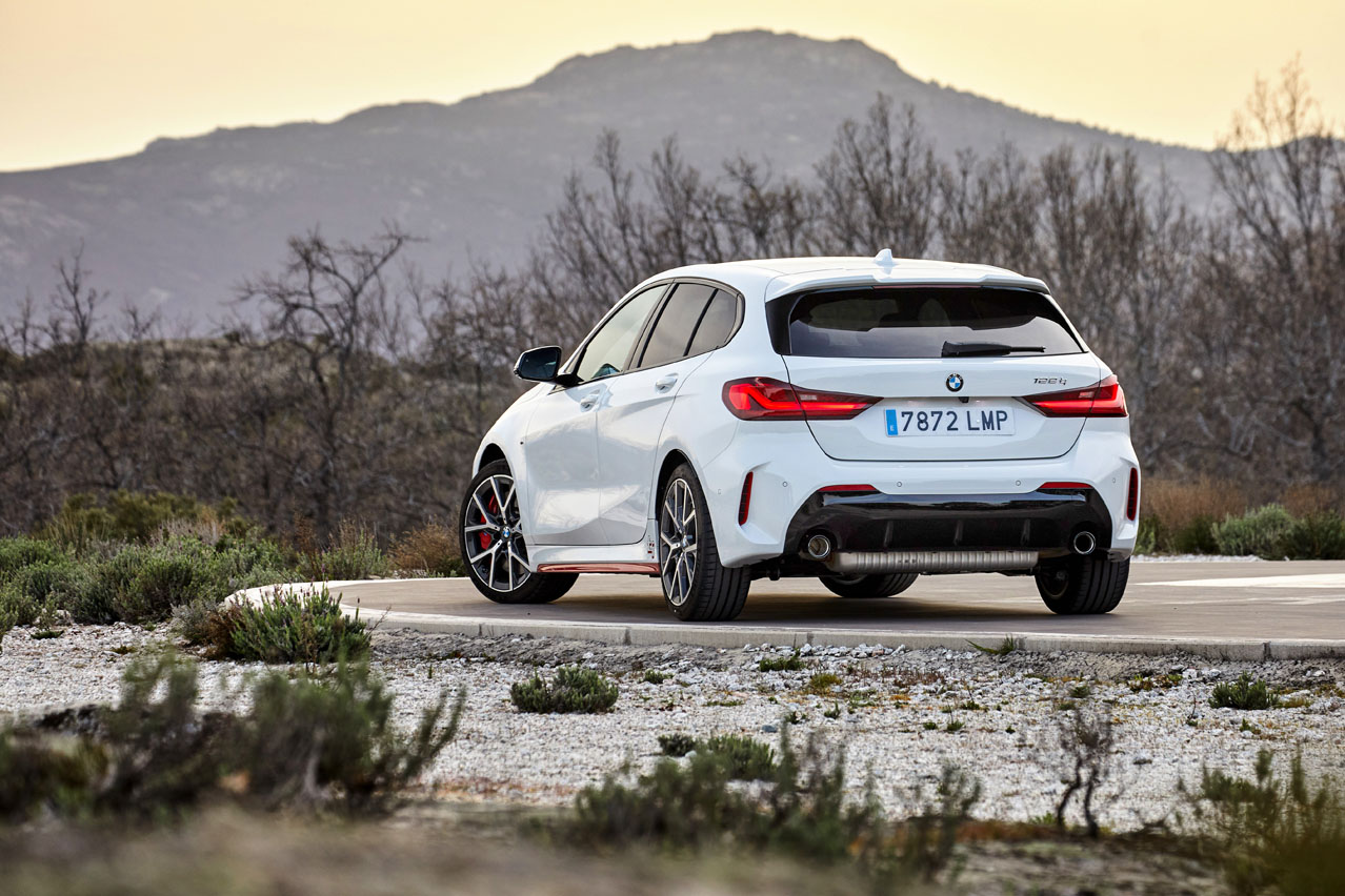 trasera del BMW 128ti
