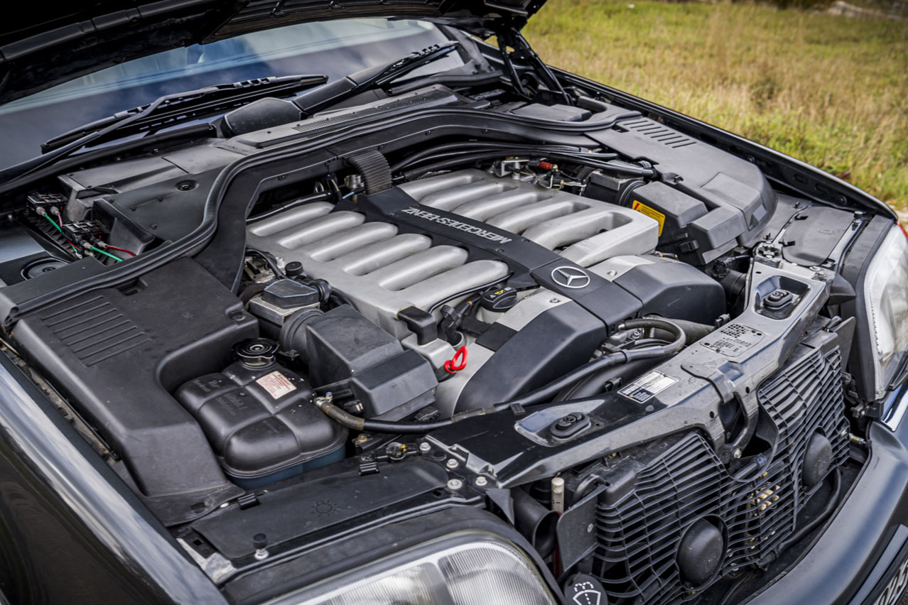 motor V12 del Mercedes 600 SEL W140