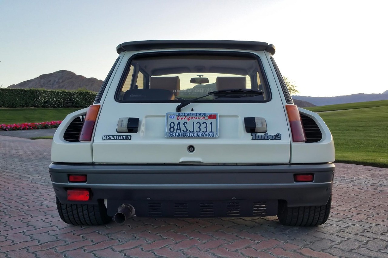 Renault 5 Turbo 2 subasta motor rotativo trasera