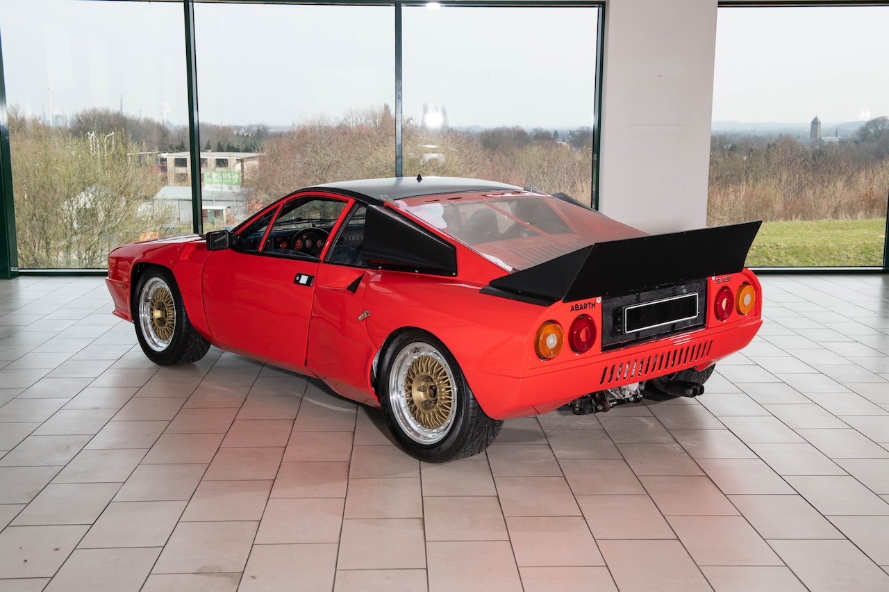 Subasta primer Lancia 037 3/4 trasera