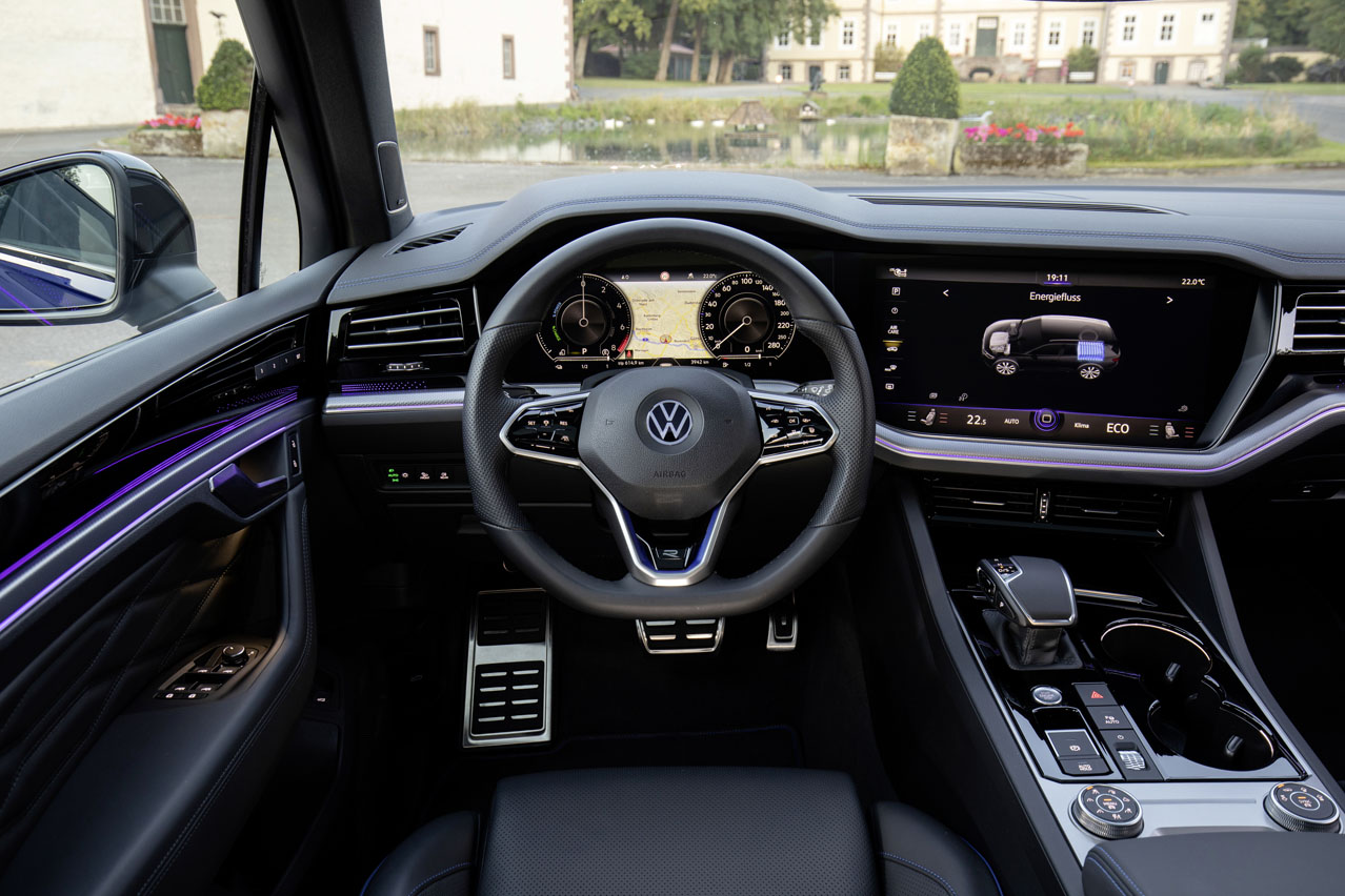 interior del Volkswagen Touareg R 3.0 V6 TSI 4Motion