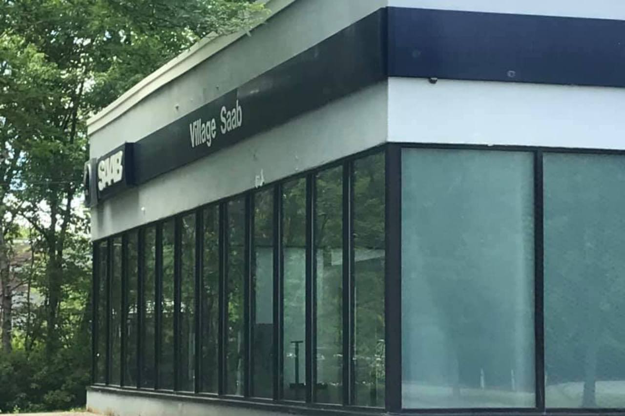 saab 9-5 nuevo concesionario saab abandonado