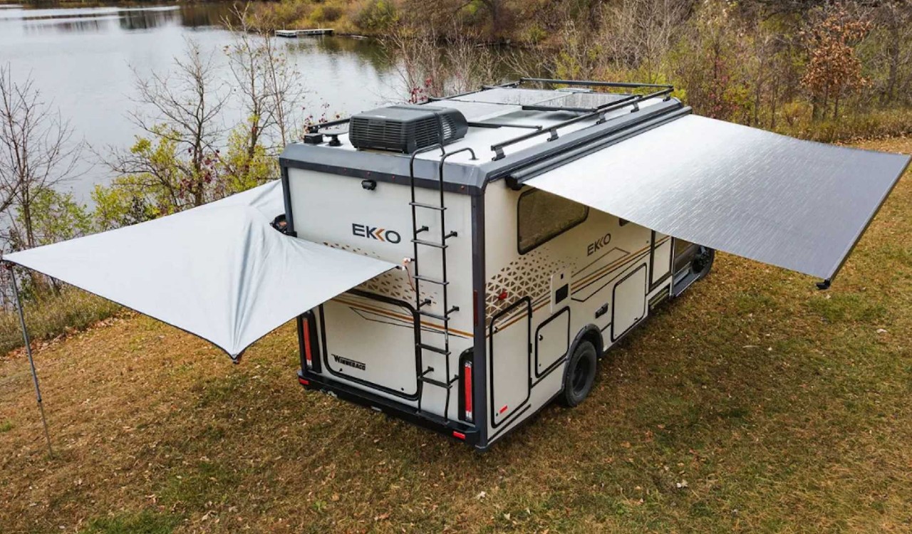 Winnebago Ekko Pop Top