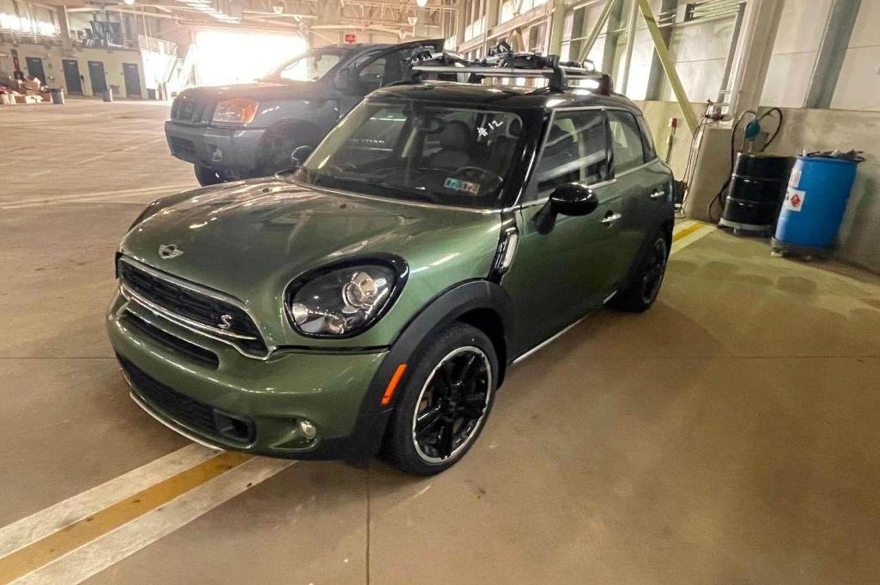 subasta diez coches abandonados aeropuerto