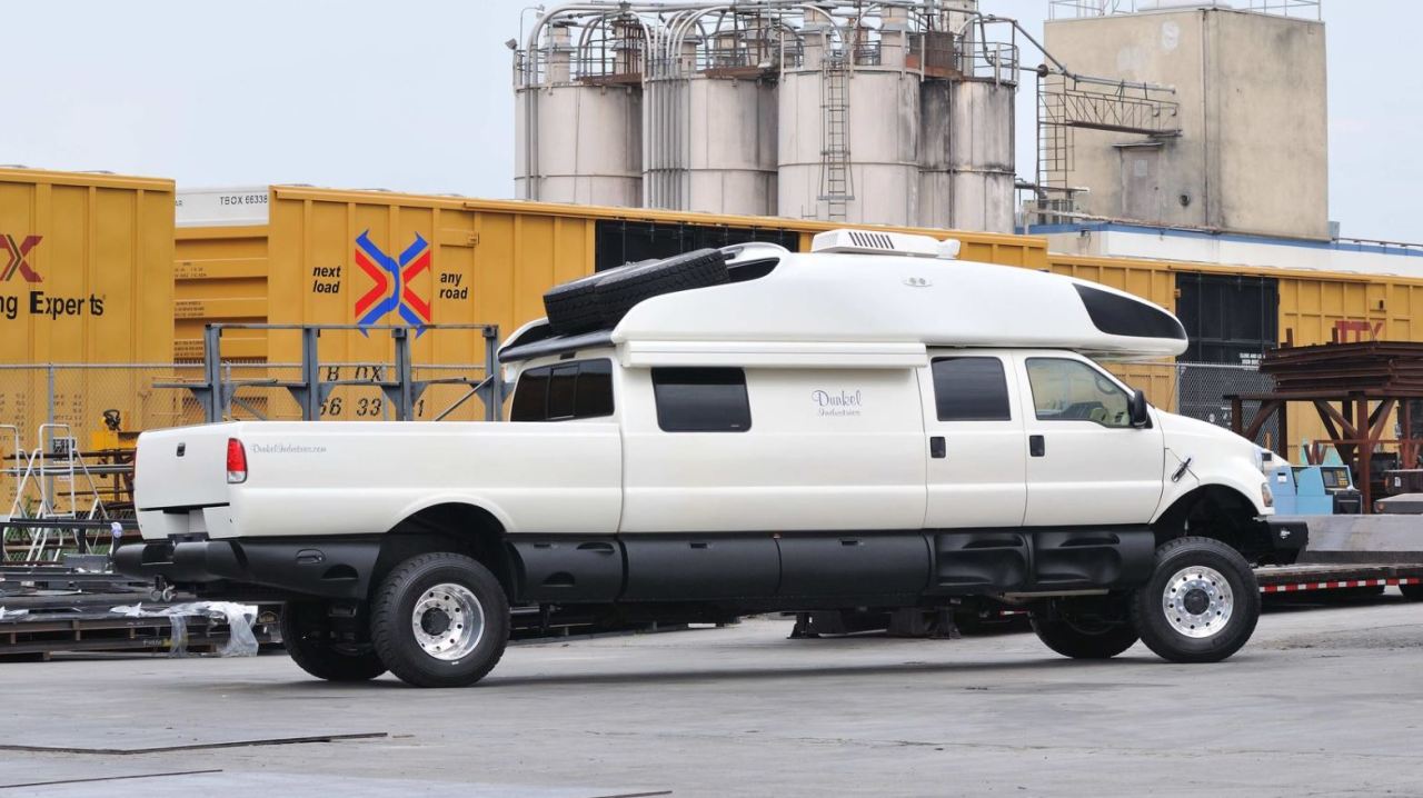 Ford F-750 World Cruiser