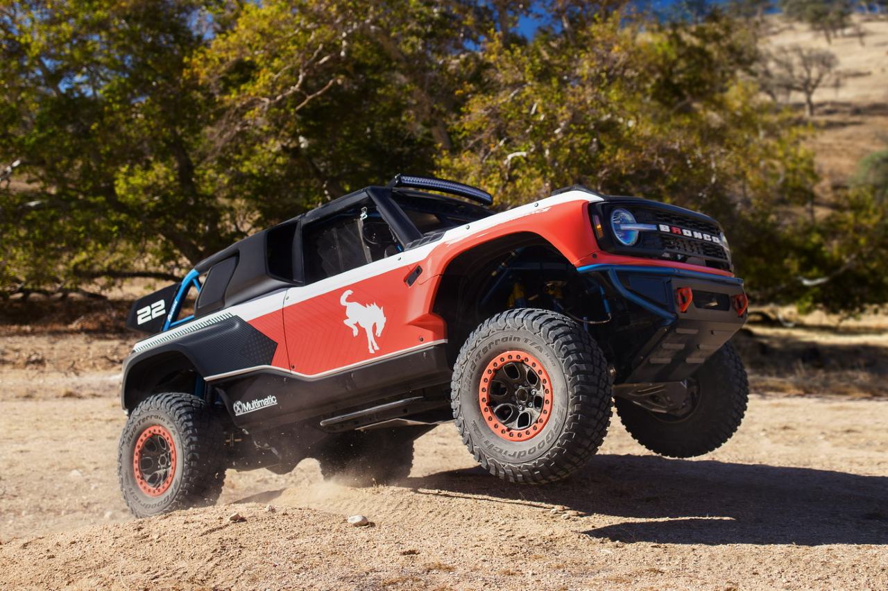 Ford Bronco DR 2022