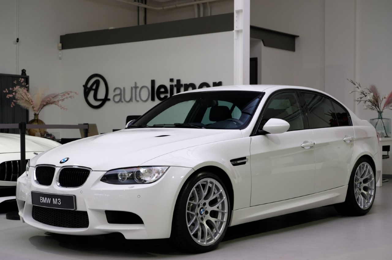 Este raro BMW M3 LCI Competition E90 con solo 12.000 kilómetros está en ...