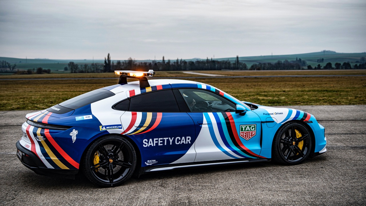 porsche taycan safety car formula e