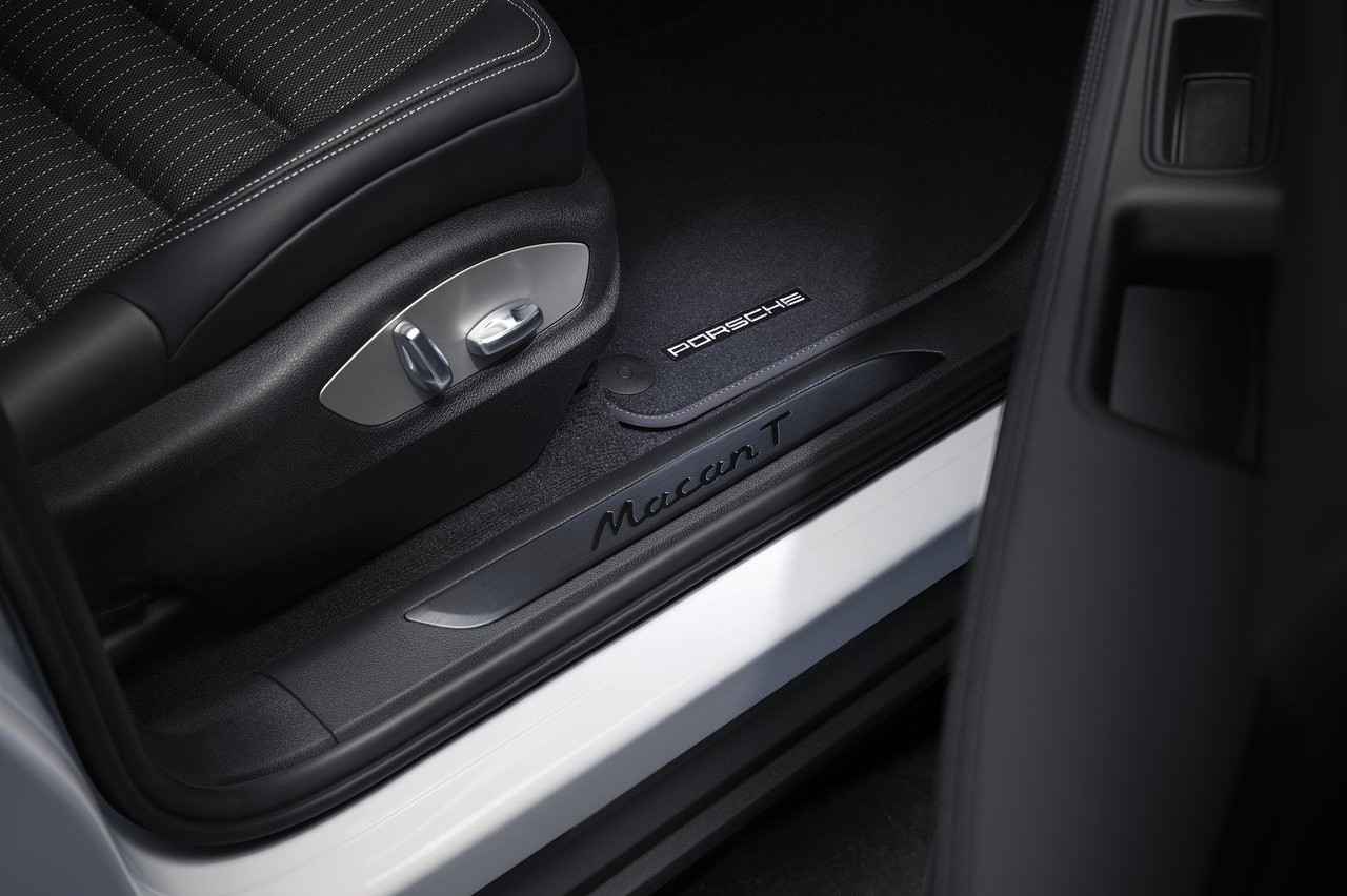 El Porsche Macan T, la versión del SUV compacto alemán más dinámica y exclusiva, con un motor ligero y compacto que mejora su rendimiento.