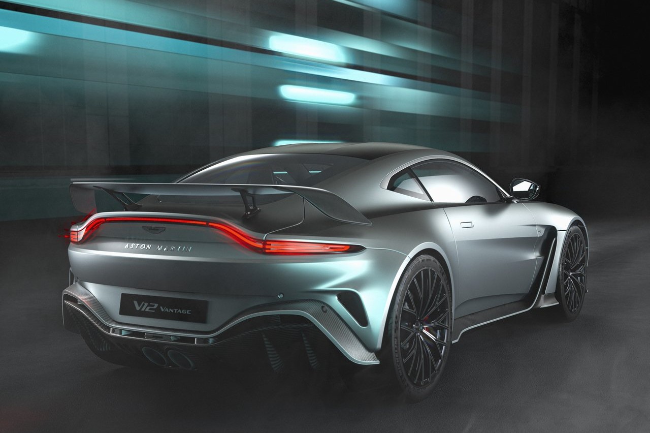 Aston Martin Vantage V12