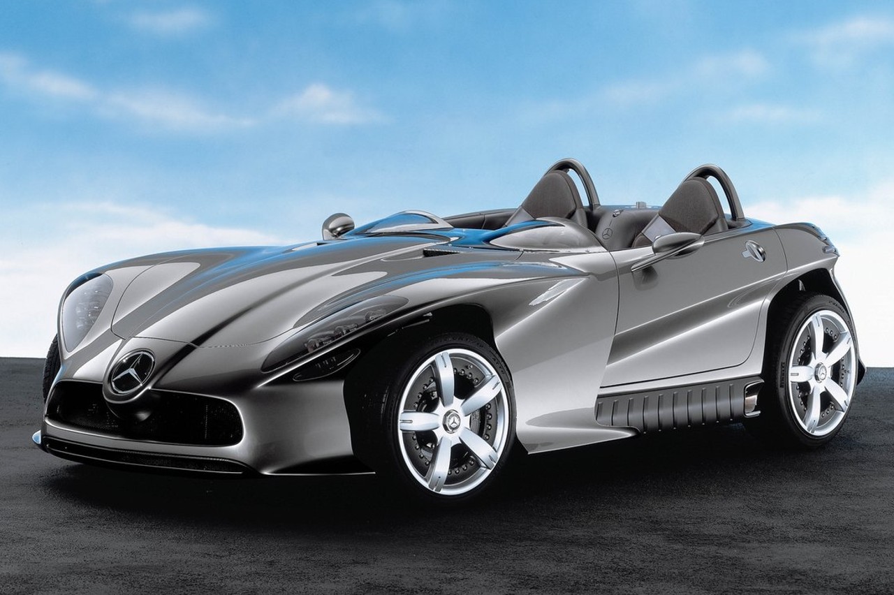 Mercedes-Benz F 400 Carving