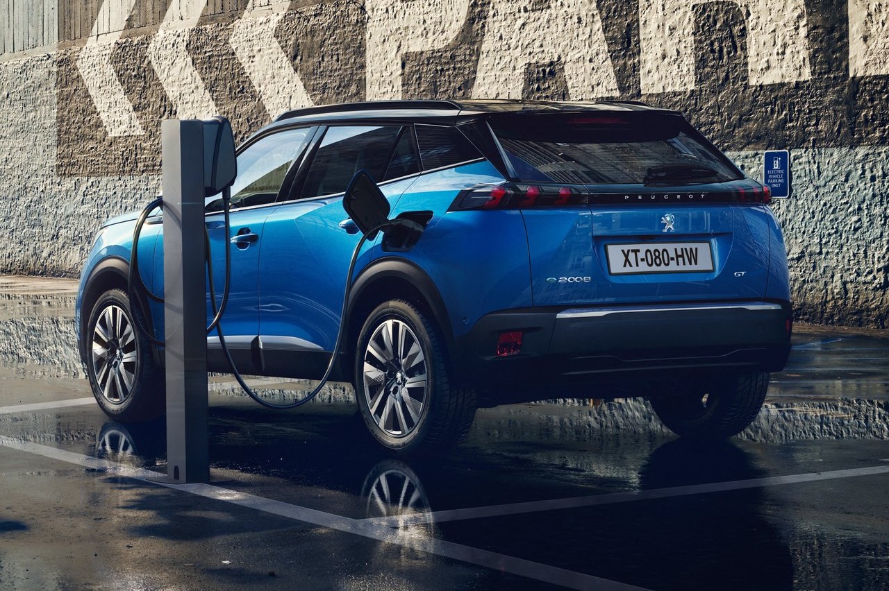 Peugeot coches electrificados 2026
