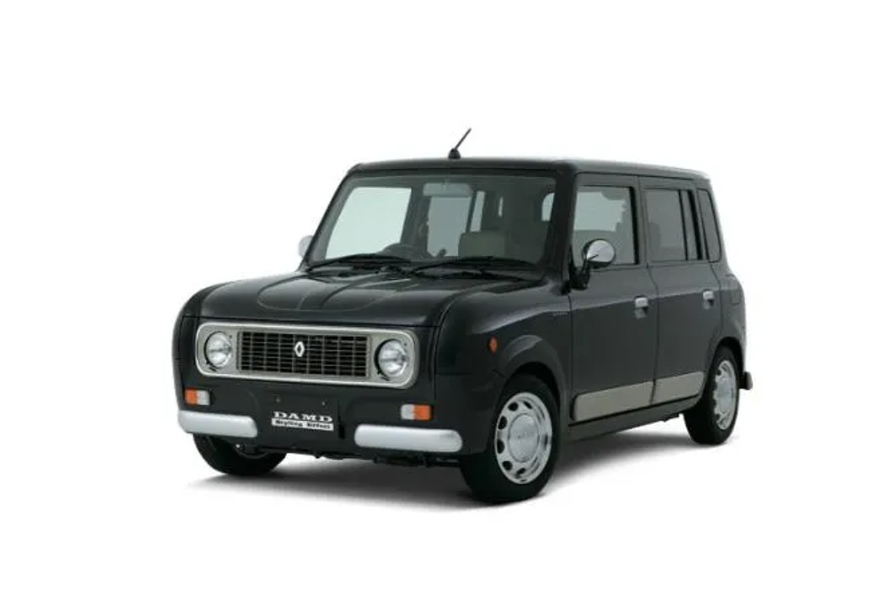 Renault 4 réplica japonesa