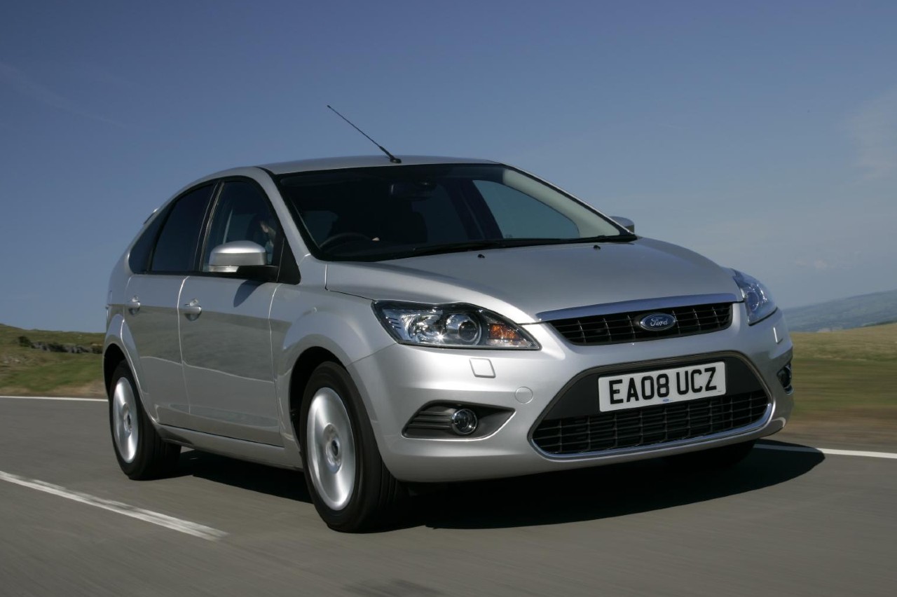 Los coches más austeros de los multimillonarios Elon Musk, Bill Gates