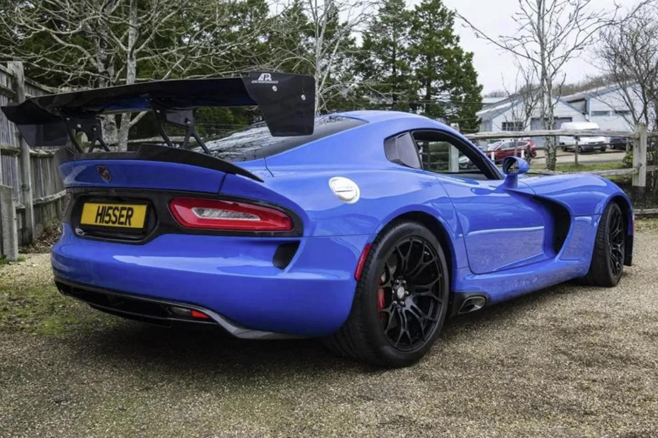 Dodge Viper GTC Pitbull