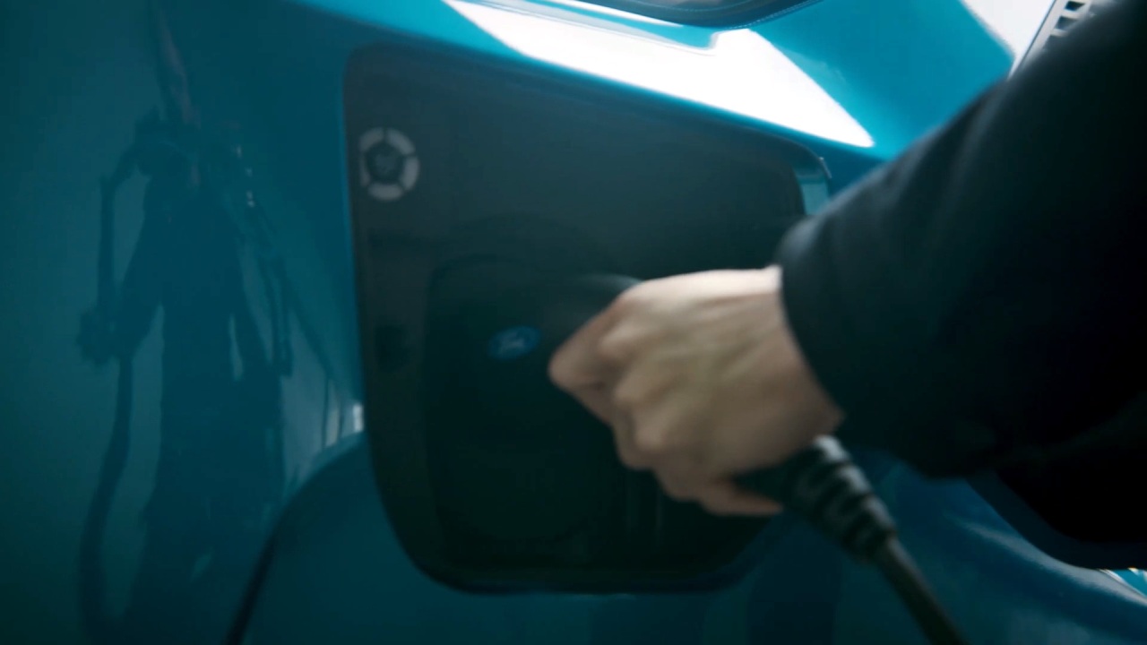 Ford e-Transit Custom 2023