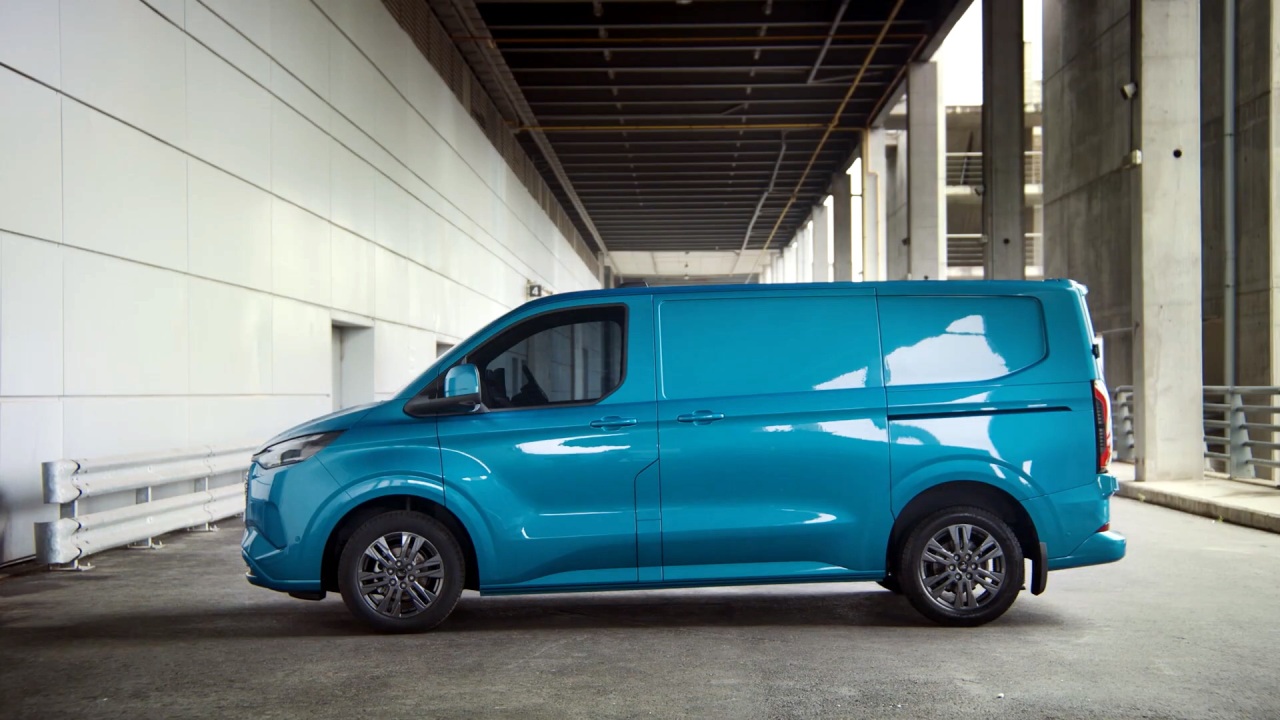 Ford e-Transit Custom 2023