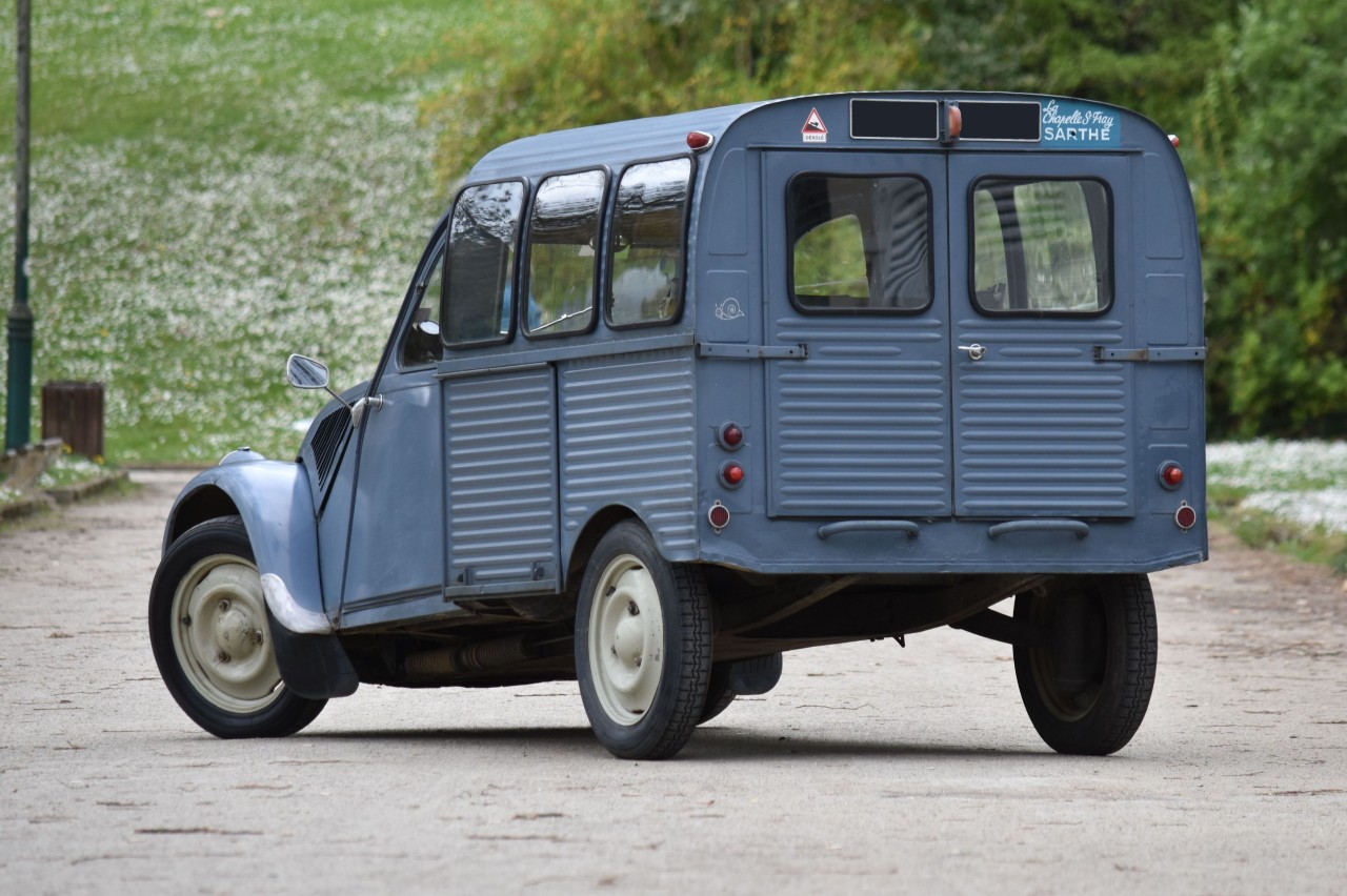 Citroën 2CV AZU