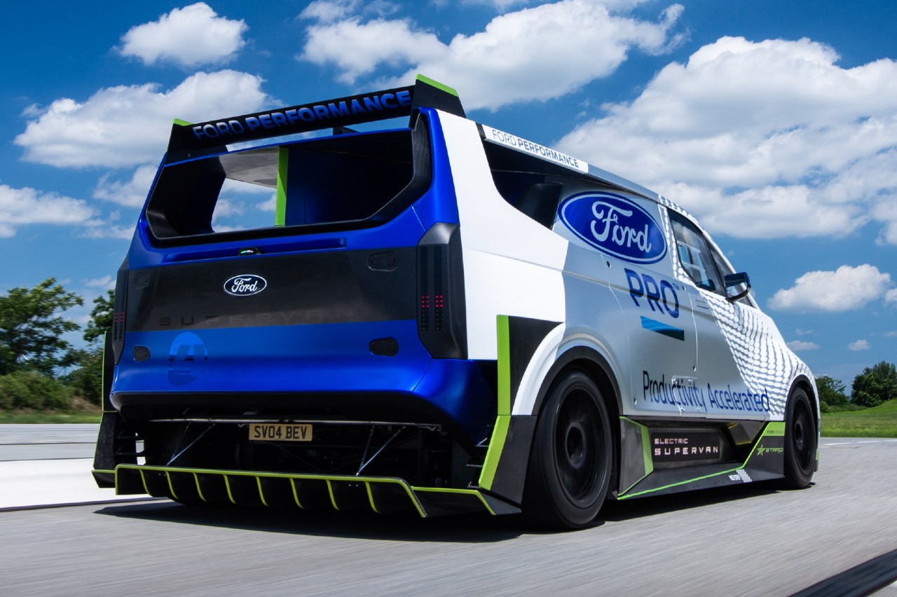 Ford Pro SuperVan Eléctrica