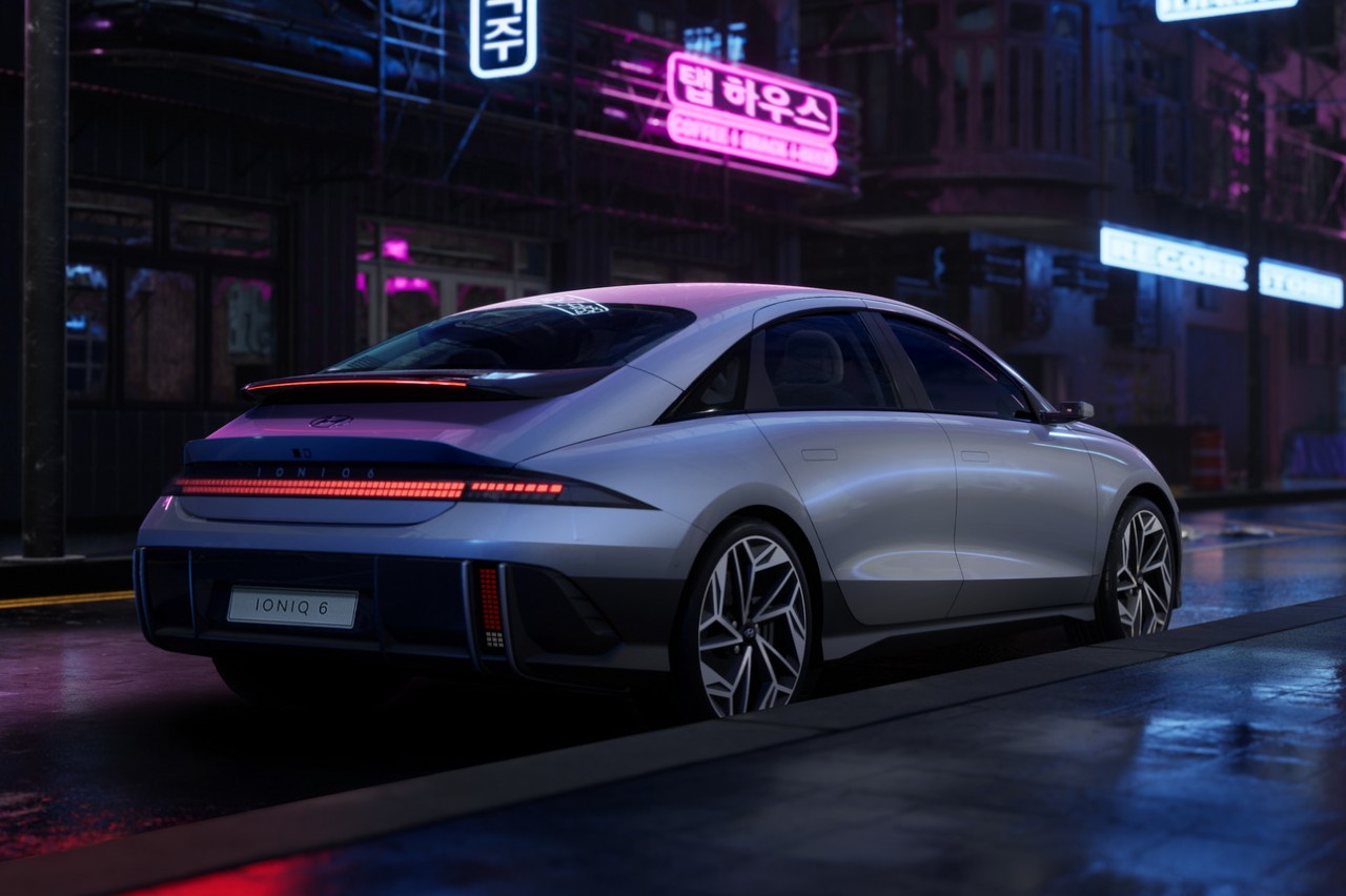 IONIQ 6