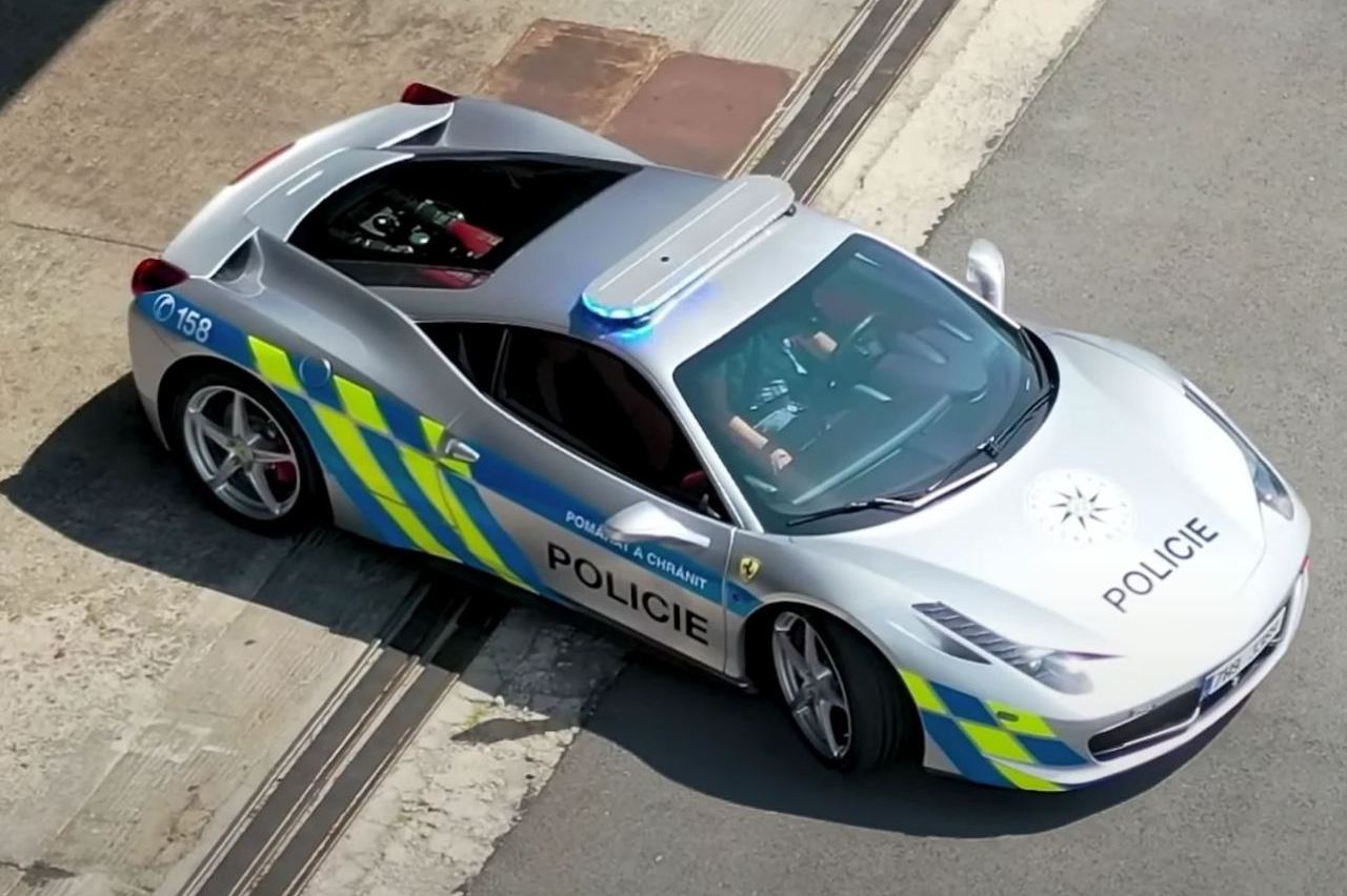 ferrari 458 italia confiscado coche policia ferrari 458 italia confiscado coche policia