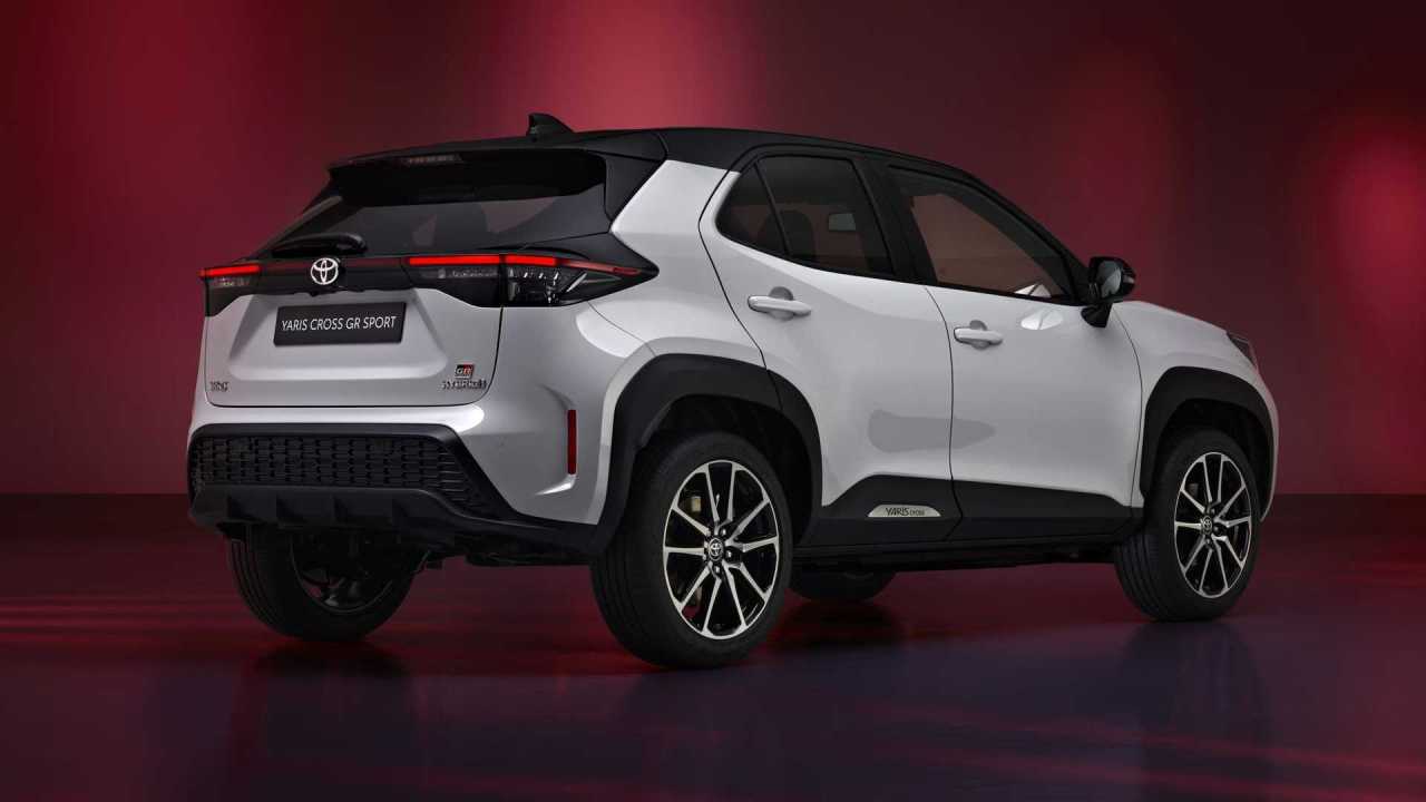 toyota yaris cross gr sport