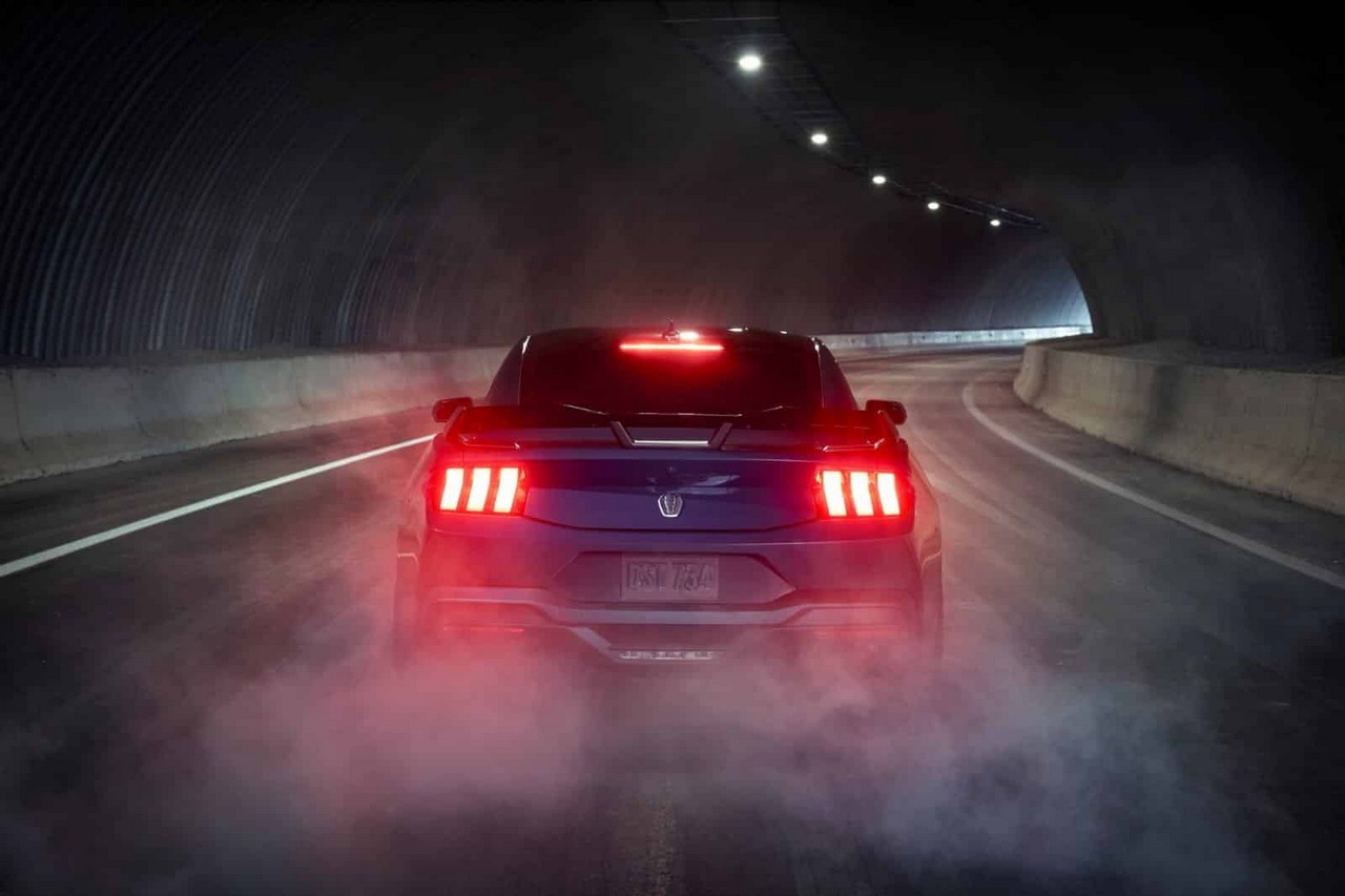 Ford Mustang Dark Horse, preparado para el circuito Ford Mustang Dark Horse