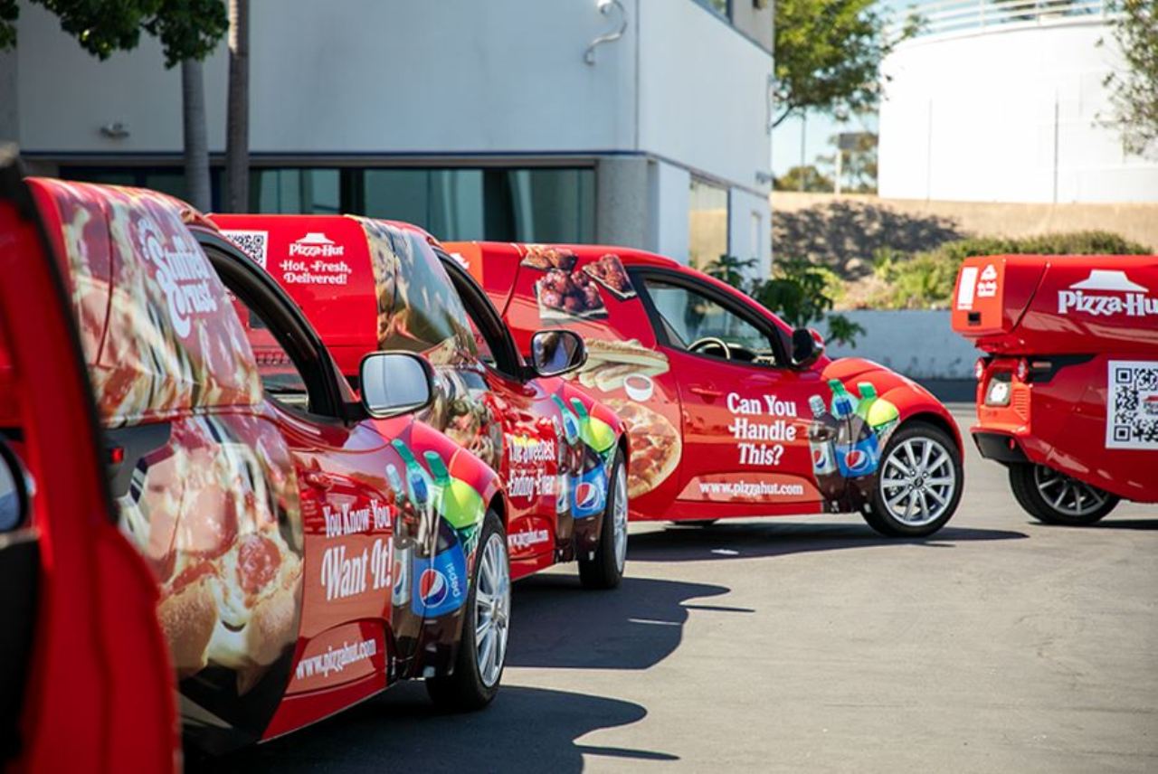 pizza hut monoplaza electrico