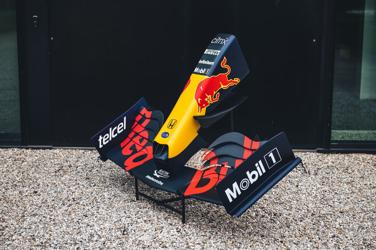 subasta réplica alerón Red Bull Max Verstappen